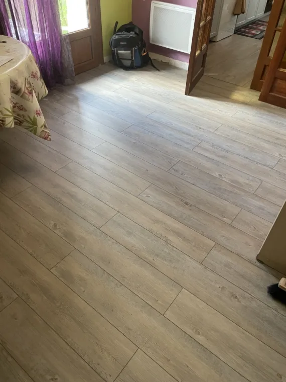 Pose de parquet à Gonesse, Chelles, Cuisinino